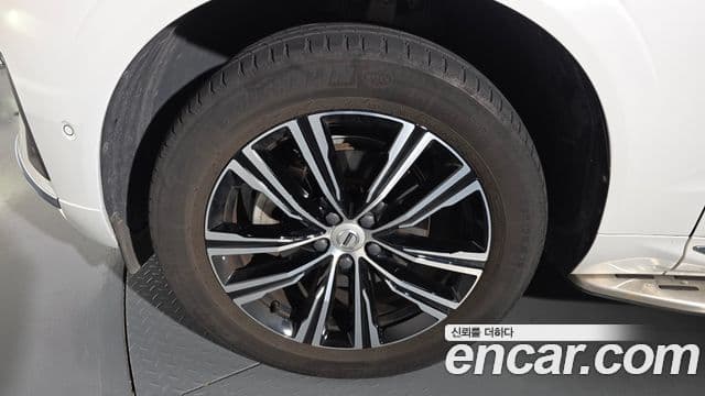 Volvo XC60 2세대 B5 Inscription, 2022 все фото