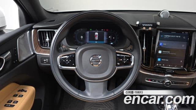Volvo XC60 2세대 B5 Inscription, 2022 13