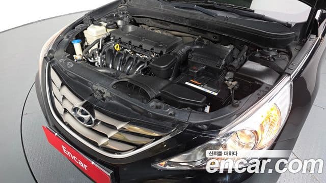 Hyundai YF Sonata люксовая версия, 2010 6