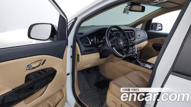 Kia The / новый New Carnival Noblesse Special, 2019 10