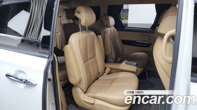 Kia The / новый New Carnival Noblesse Special, 2019 12