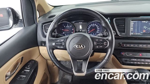 Kia The / новый New Carnival Noblesse Special, 2019 13