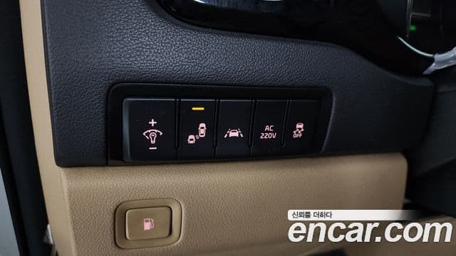 Kia The / новый New Carnival Noblesse Special, 2019 14