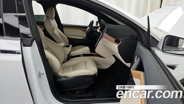 Tesla модель X Long Range, 2020 11