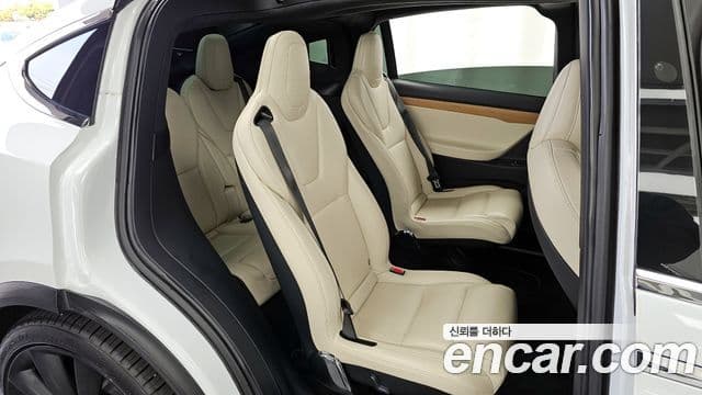 Tesla модель X Long Range, 2020 12