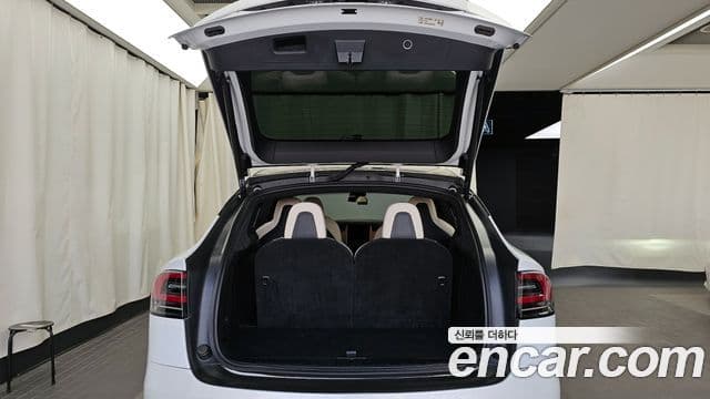 Tesla модель X Long Range, 2020 20