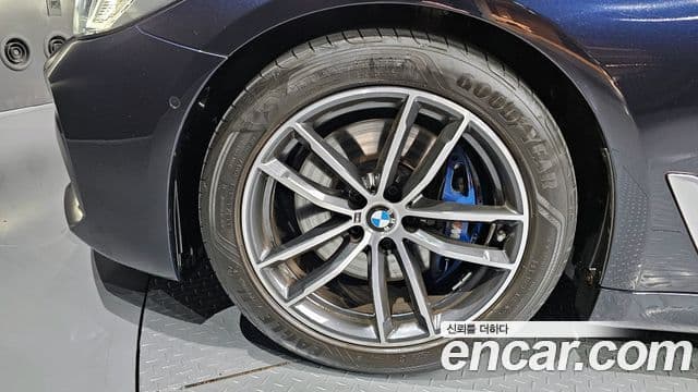 BMW 5시리즈 (G30) 520i M Sport, 2021 все фото