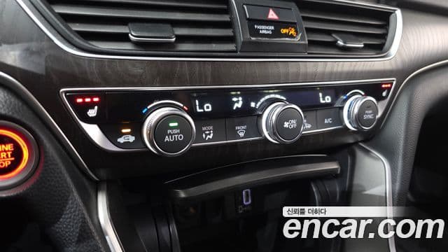 Honda Accord 10세대 1.5 турбо, 2019 16