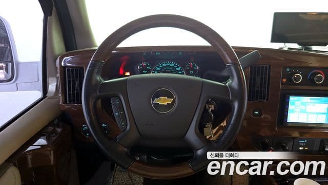 Chevrolet 익스프레스밴, 2010 13