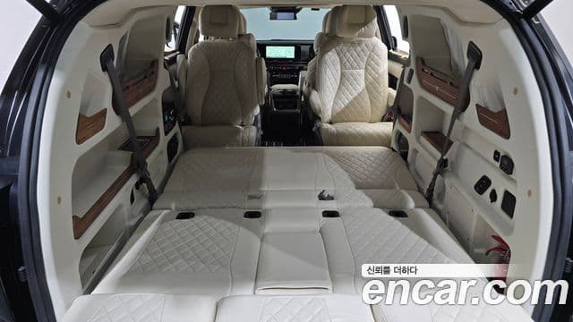 Kia Carnival 4세대 бензин 7인승 High Limousine(компания по спецнадстройкам), 2023 19