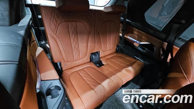 BMW X7 (G07) xDrive 40i M Sport 6인승, 2022 12
