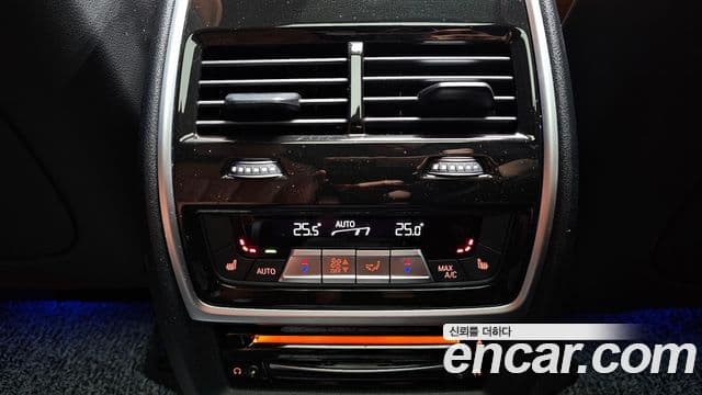 BMW X7 (G07) xDrive 40i M Sport 6인승, 2022 19