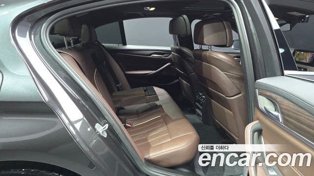 BMW 5시리즈 (G30) 520i M Sport, 2020 12