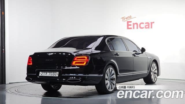 Bentley Flying Spur 1세대, 2011 2