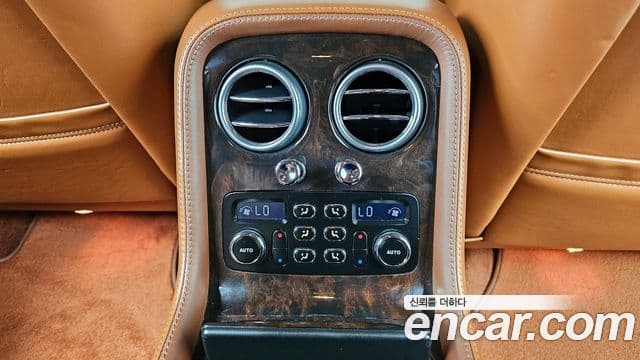 Bentley Flying Spur 1세대, 2011 17