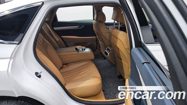 Genesis G80 (RG3) бензин 2.5 турбо 2WD, 2026 11