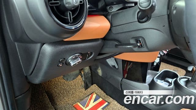 Mini Cooper S 3세대, 2024 17