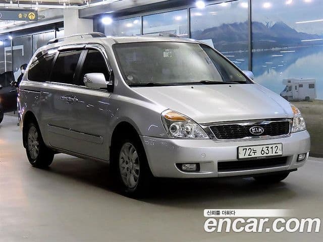 Kia Carnival R люксовая версия, 2012 1