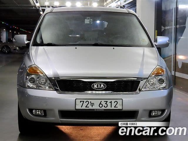 Kia Carnival R люксовая версия, 2012 2