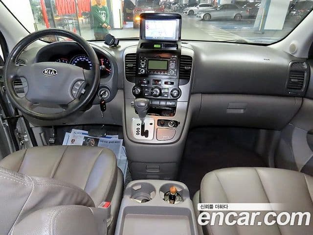 Kia Carnival R люксовая версия, 2012 10