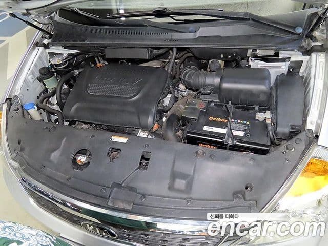 Kia Carnival R люксовая версия, 2012 17