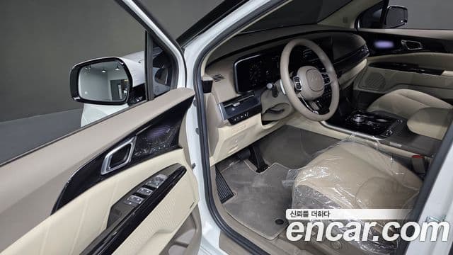 Kia Carnival 4세대 Signature, 2022 11