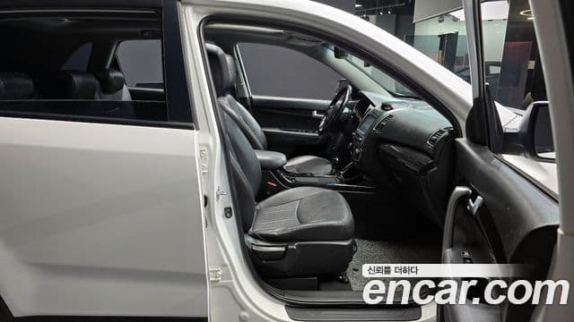 Kia New Sorento R TLX, 2013 10