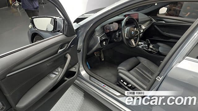 BMW 5시리즈 (G30) 520i M Sport, 2023 10