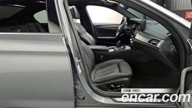 BMW 5시리즈 (G30) 520i M Sport, 2023 11