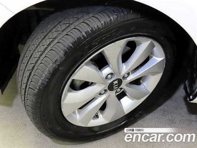 Kia The / новый New Pride Luxury, 2016 18