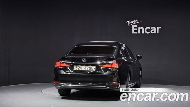 Lexus ES300h 7세대 Luxury Plus, 2019 4