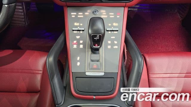 Porsche Cayenne (PO536) 3.0 купе, 2021 9