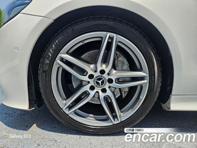 Mercedes-Benz E-класс W213 E220d кабриолет, 2018 13