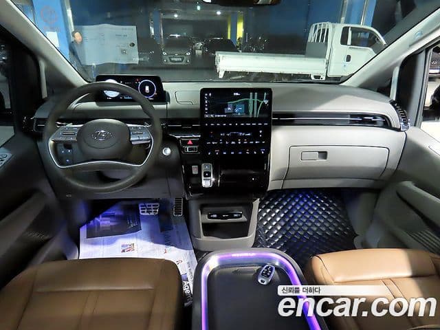 Hyundai Staria Inspiration, 2024 все фото