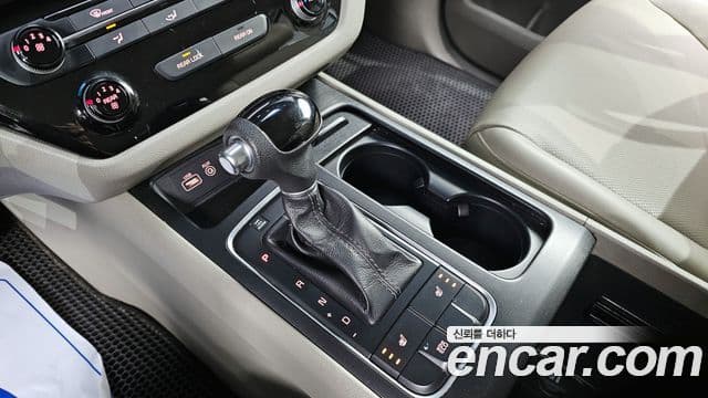 Kia All New Carnival 11인승 Deluxe, 2015 9