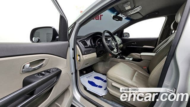 Kia All New Carnival 11인승 Deluxe, 2015 10