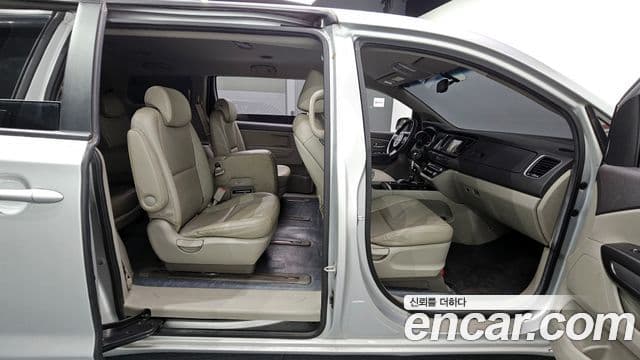 Kia All New Carnival 11인승 Deluxe, 2015 12