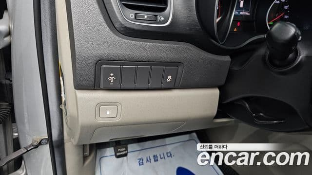 Kia All New Carnival 11인승 Deluxe, 2015 14