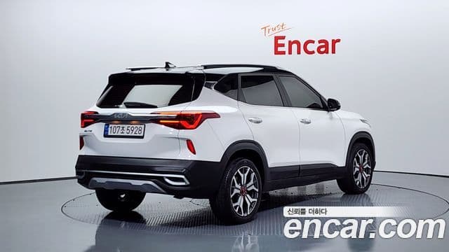 Kia Seltos Signature, 2023 2