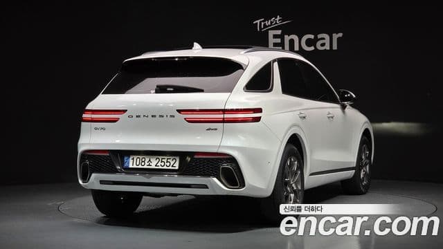 Genesis GV70, 2022 2