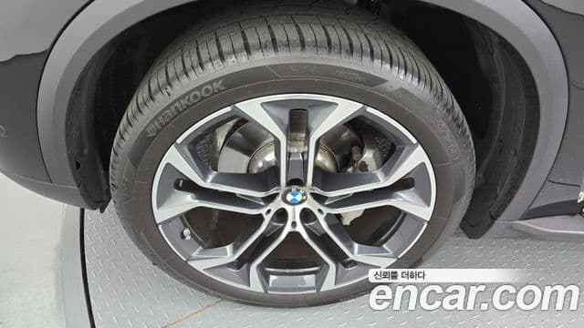 BMW X5 (G05) xDrive 40i xLine, 2023 все фото