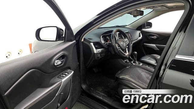 Jeep Cherokee(KL) 2.4 Longitude high AWD, 2018 10