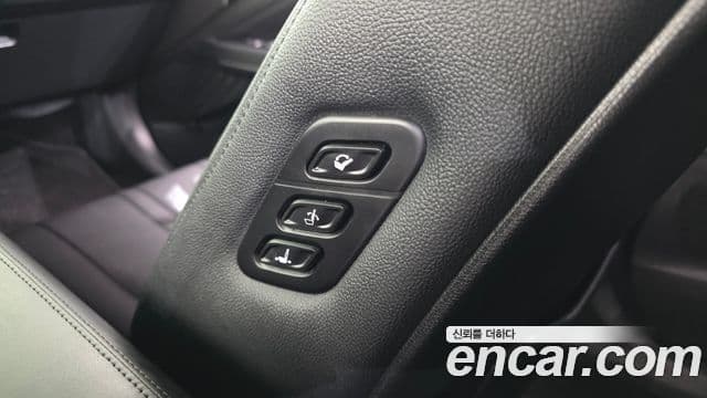 Kia The / новый New K8 Noblesse, 2025 17