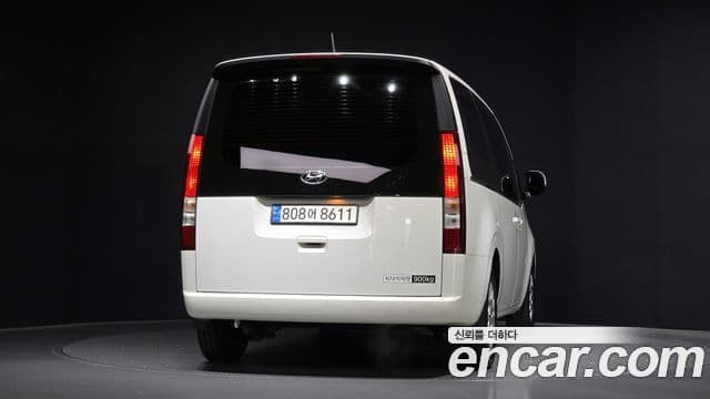 Hyundai Staria Modern, 2023 4