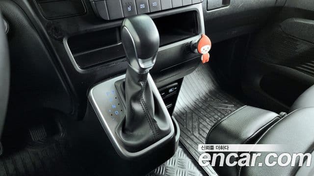 Hyundai Staria Modern, 2023 9