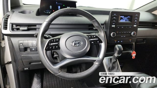 Hyundai Staria Modern, 2023 13