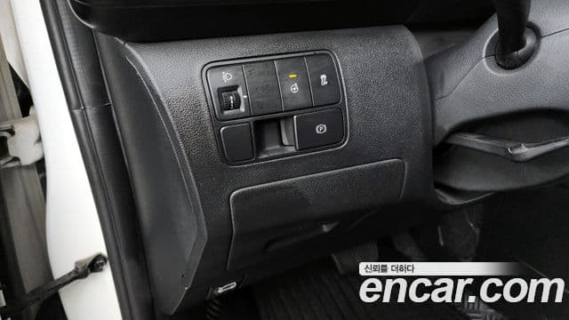 Hyundai Staria Modern, 2023 18