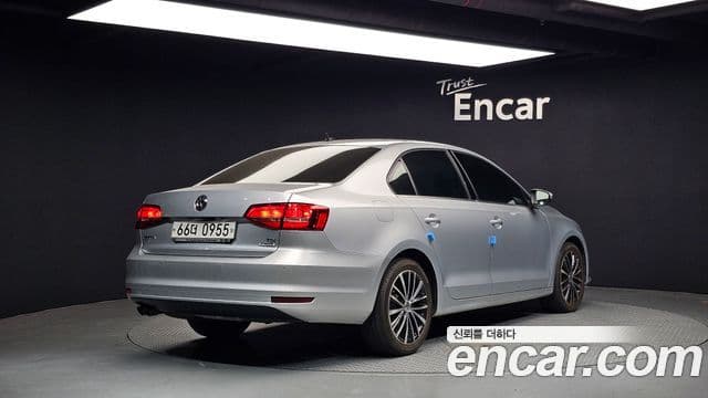 Volkswagen New Jetta 6세대, 2015 2