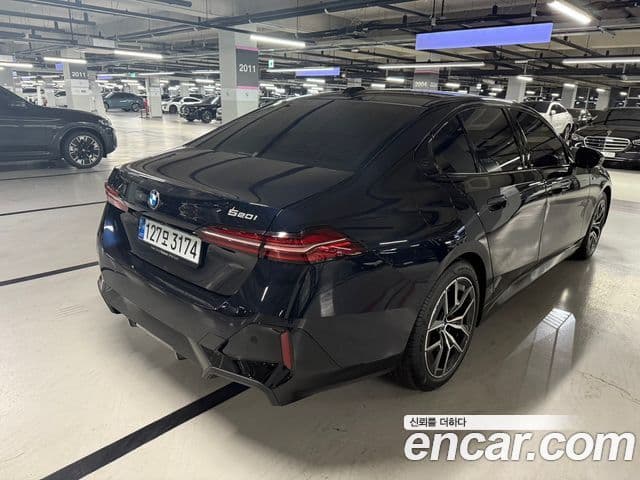 BMW 5시리즈 (G60) 520i M Sport, 2025 все фото