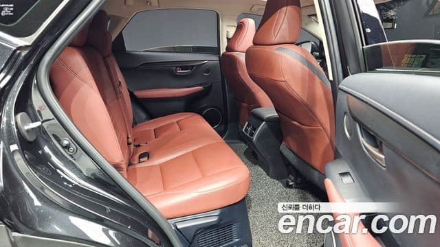 Lexus NX300h Supreme, 2017 12